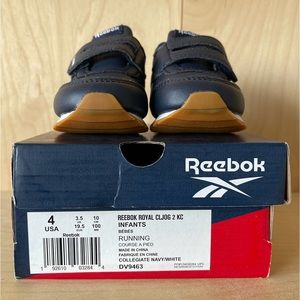 Reebok Infants Royal Cljog 2 KC Sneaker Collegiate Navy/White Size 4 NWOT